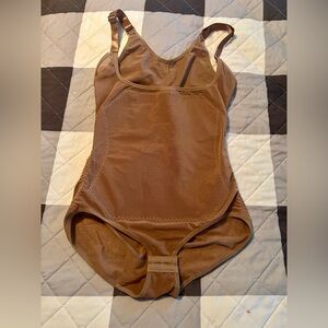Butt lifting/cinching Brown Shapewear Bodysuit